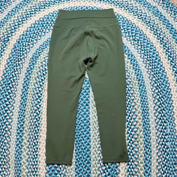 Peloton Move Mission Green Capri Leggings - Picture 6 of 6